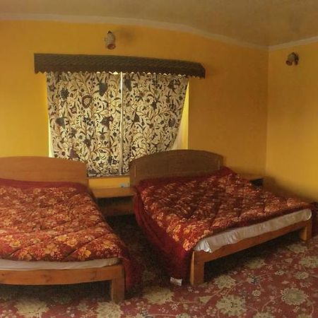 Royal Residency Srinagar (Jammu and Kashmir) Exterior photo