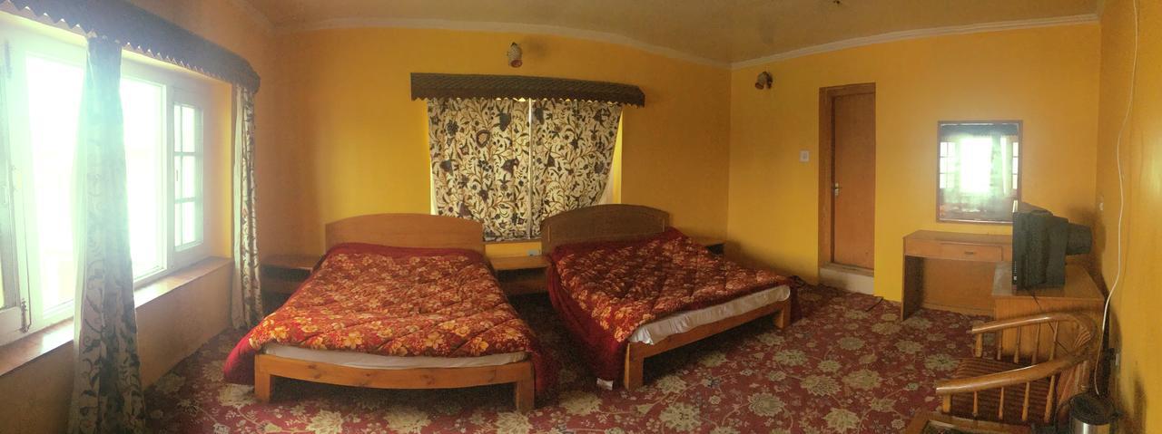 Royal Residency Srinagar (Jammu and Kashmir) Exterior photo